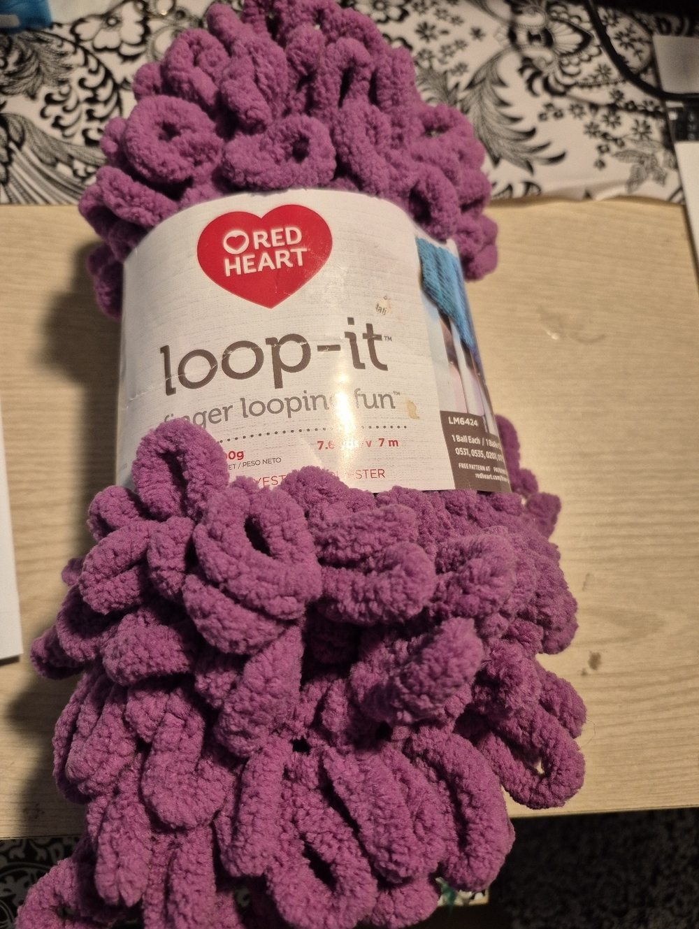 Red Heart Loop-It Finger Looping Fun Yarns - Light Blue And Berry - Picture 6 of 8